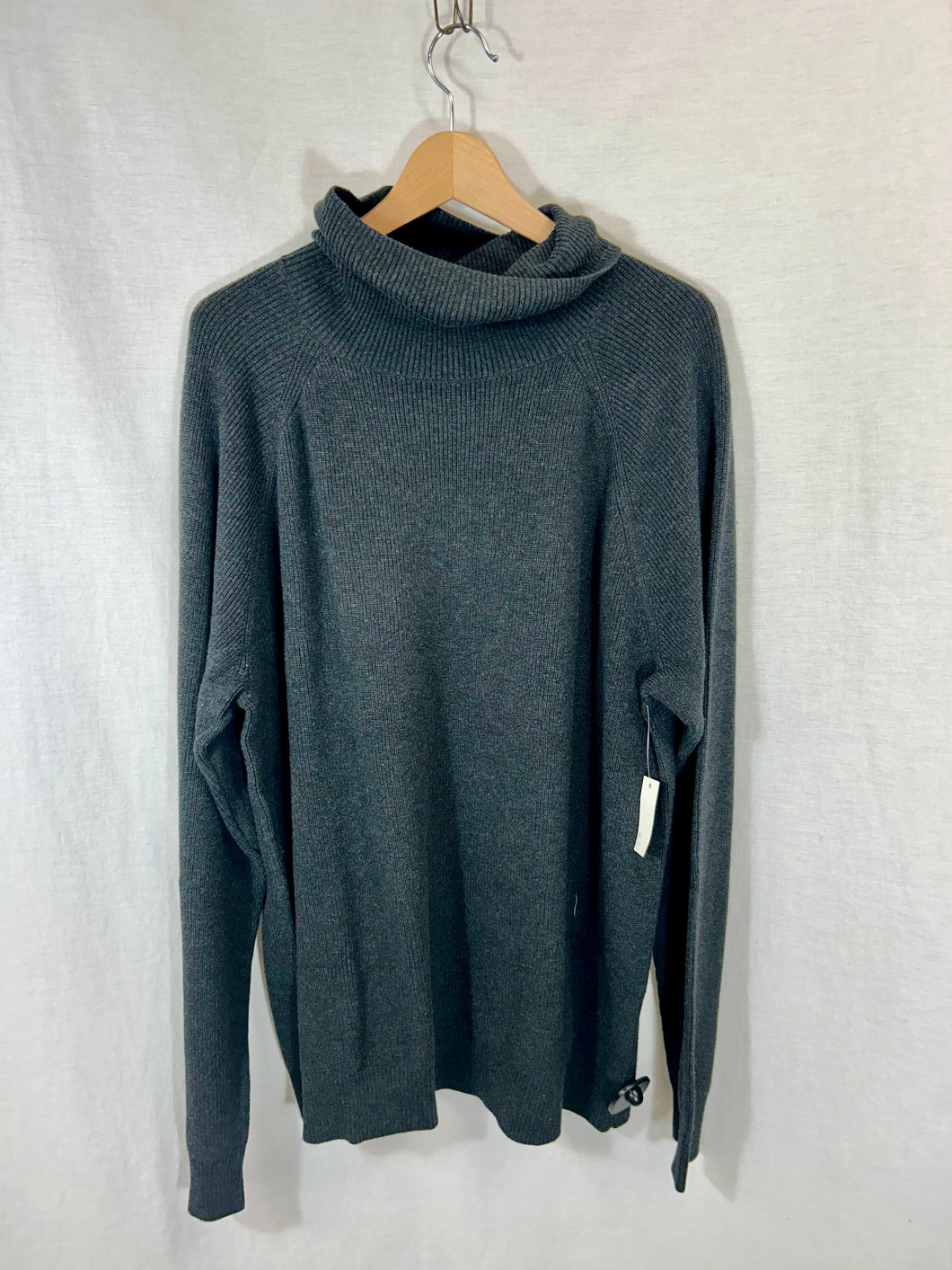 Amazon Essentials, Sweater - Size XL